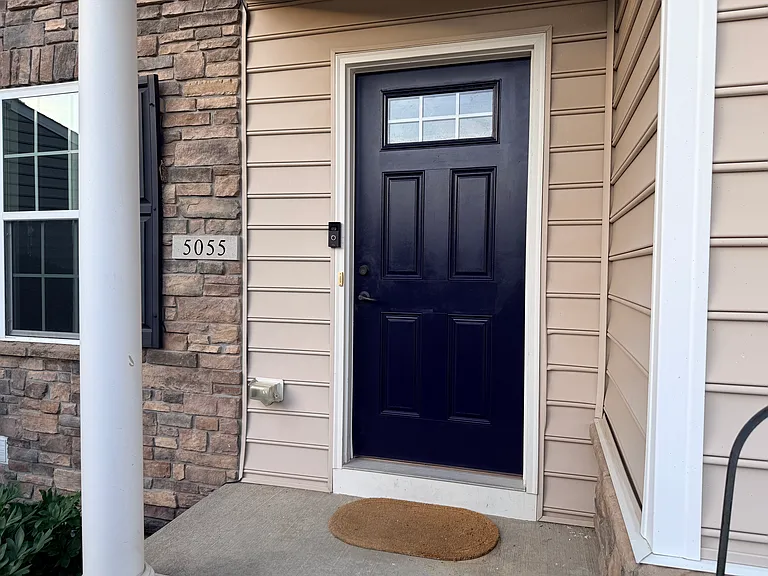 5055 Lake Forest Dr — Photo 3