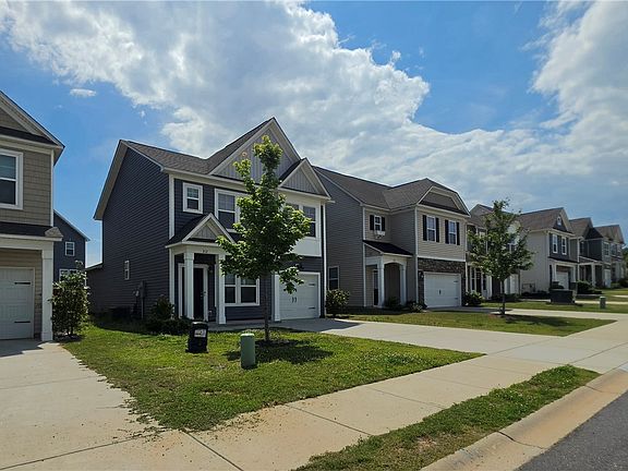 4th image of 312 Phillips Dr