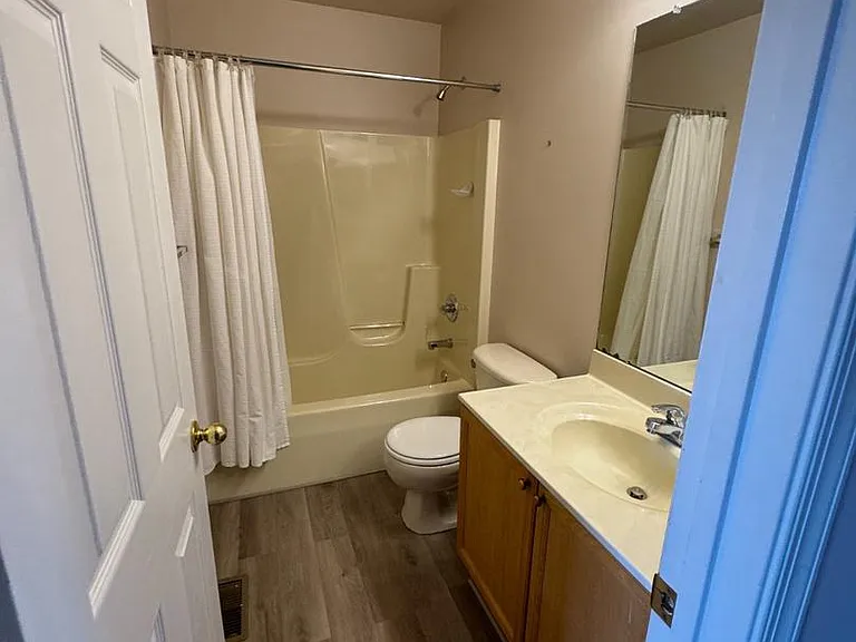 2424 Wynfield Ct — Photo 19