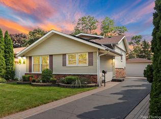 1569 Sherman Pl, Des Plaines, IL 60016
