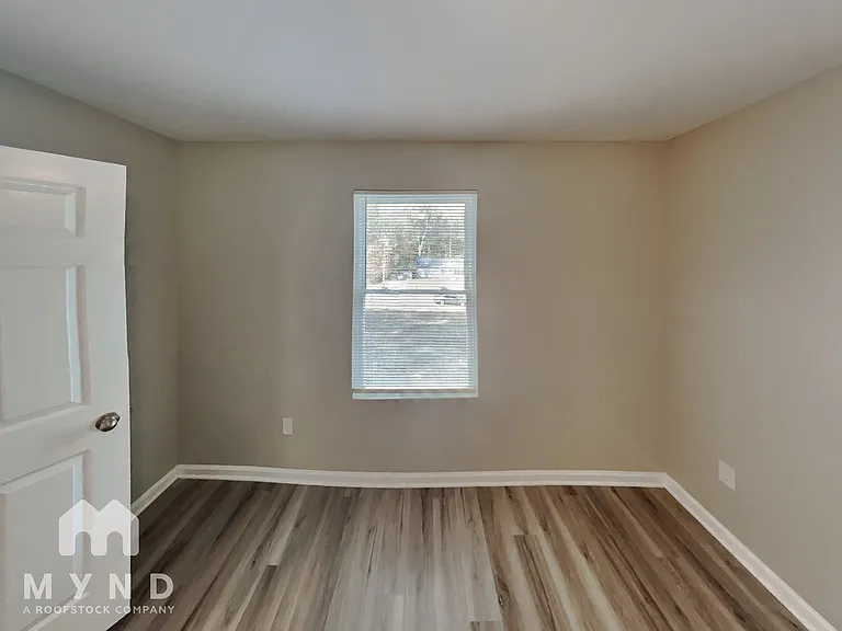 214 Aspen Dr — Photo 13
