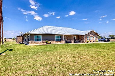 2nd image of 375 COUNTY ROAD 423