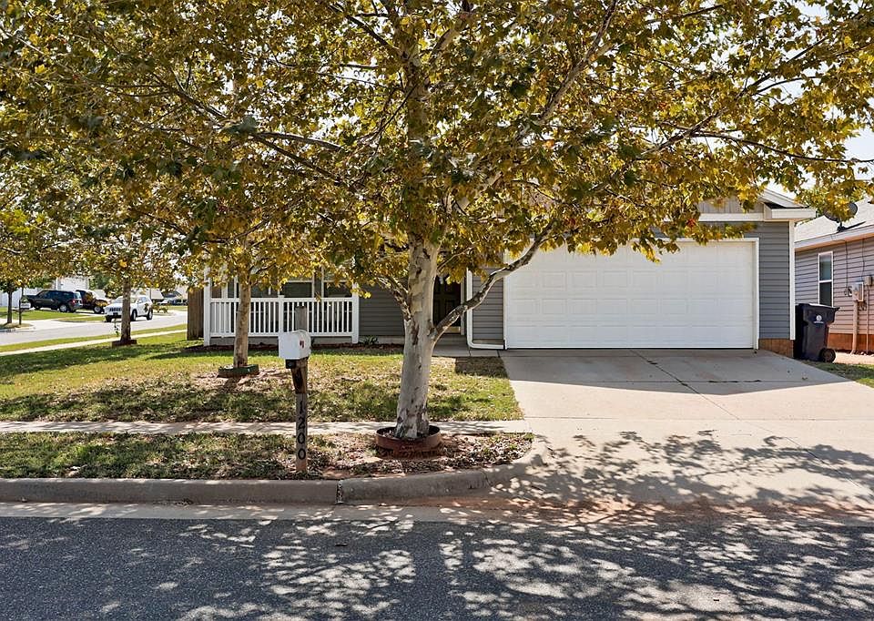 1st image of 1200 SW 151st Cir