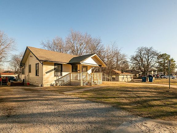 2nd image of 1025 N Gary Ave #1