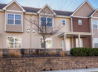 6382 Beechtree Dr #1103, West Des Moines, IA 50266