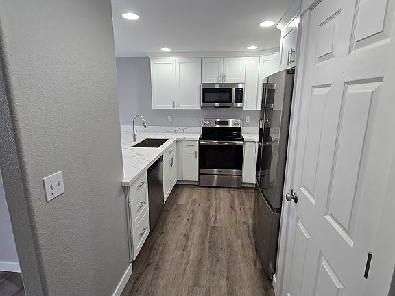 4th image of 5318 108th St NE Unit A