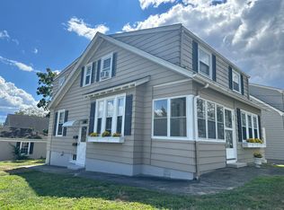 366 Maple Ave, Barrington, RI 02806