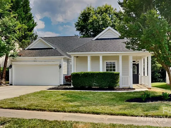 5139 Stowe Derby Dr, Charlotte, NC 28278