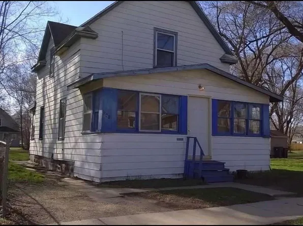 241 Jackson St, Waterloo, IA 50703