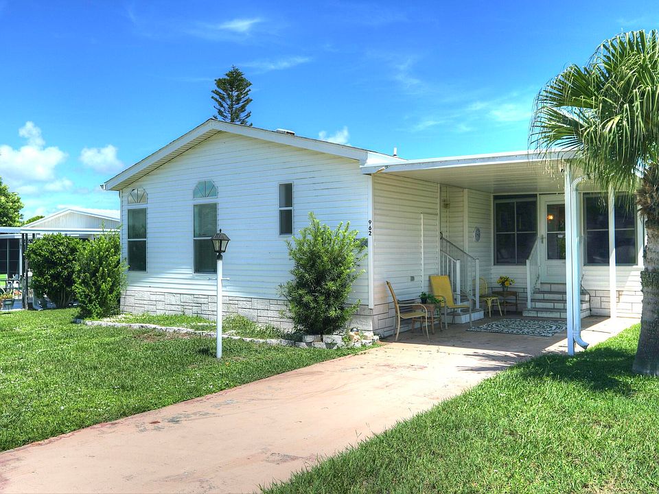 1st image of 962 Barefoot Boulevard