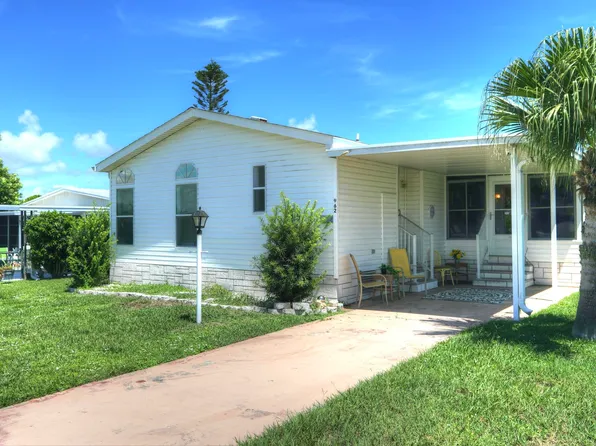 962 Barefoot Boulevard, Barefoot Bay, FL 32976