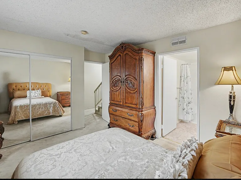 1846 N Alvarado St — Photo 9