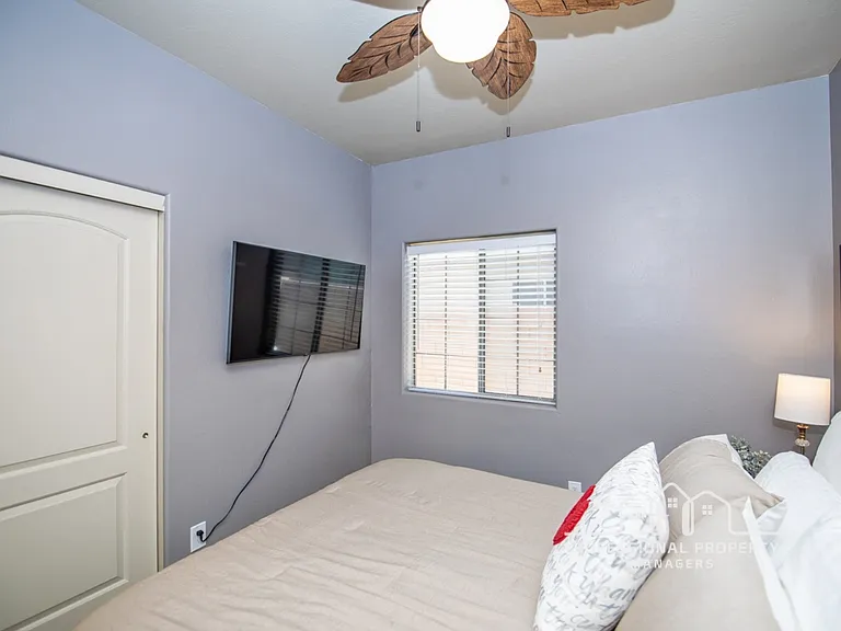 4551 S Agave Ave — Photo 7