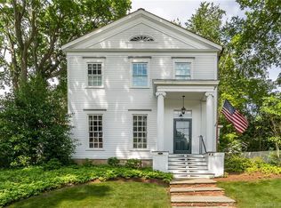 69 Rose Hill Rd, Southport, CT 06890