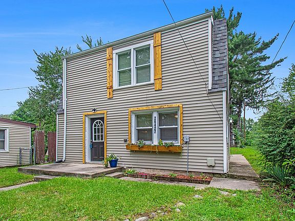 2nd image of 26427 Evans Dr