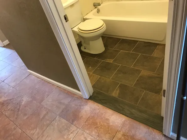 231 Military Rd, Saint Louis, MO 63125