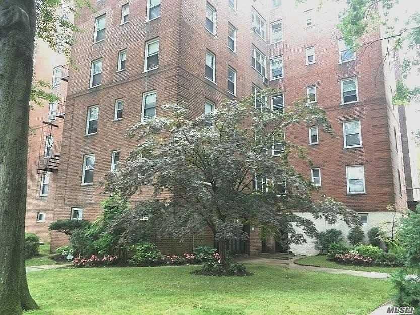1st image of 28-02 Parsons Blvd #6