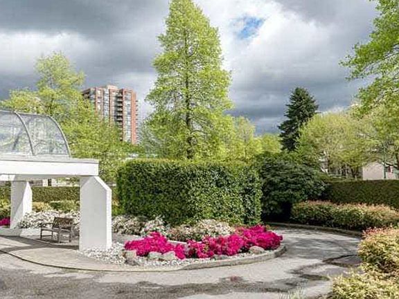 4th image of 6455 Willingdon Ave #607