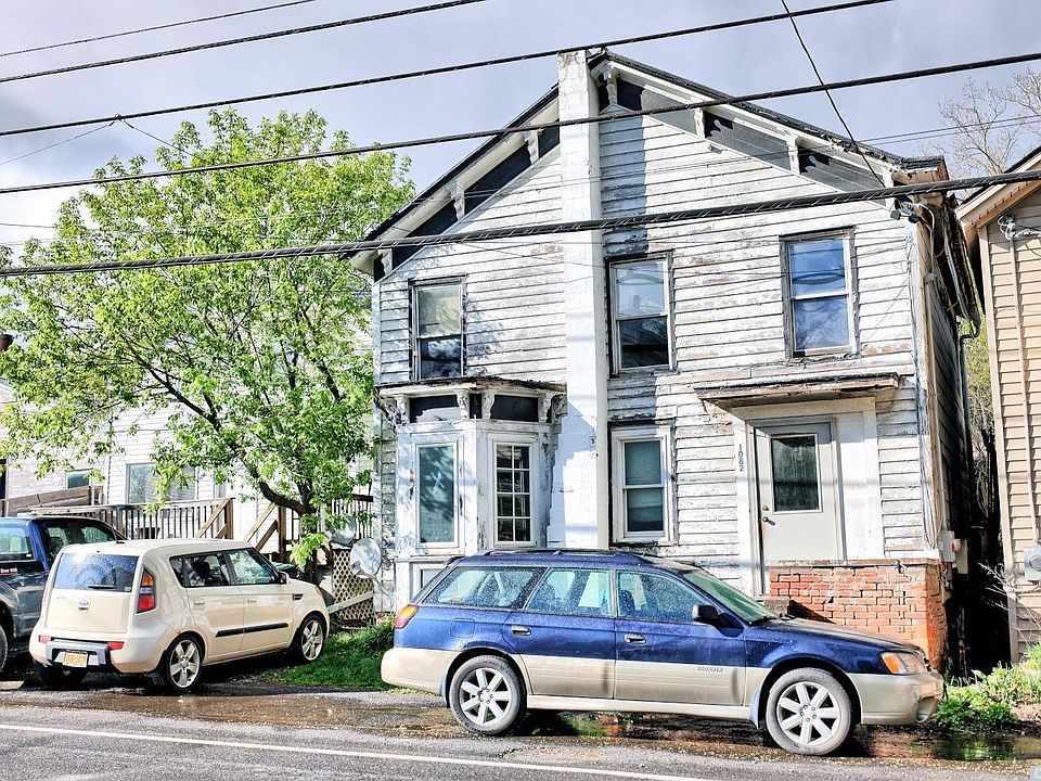 1082 Main St, Leeds, NY 12451 Zillow