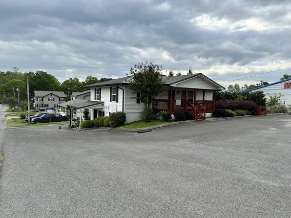 1913 Lafayette Rd, Fort Oglethorpe, GA 30742