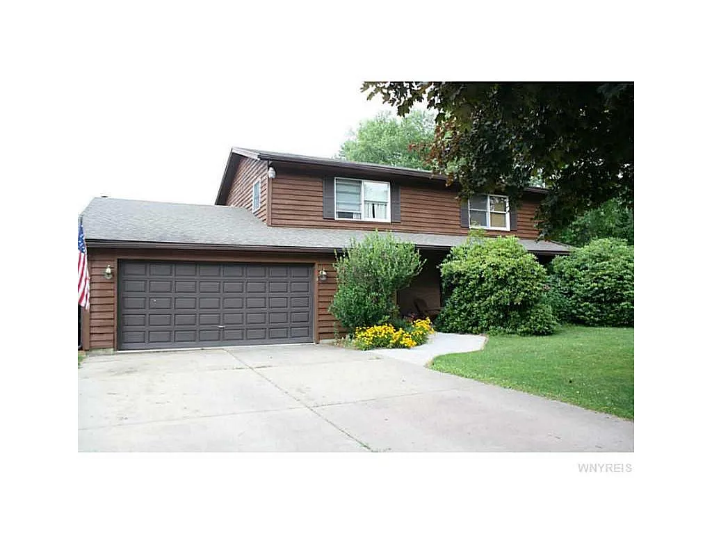 3466 Celeste Dr photo 1
