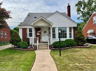 6540 Osage Ave, Allen Park, MI 48101