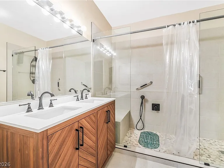2050 W Warm Springs Rd #2411 — Photo 20