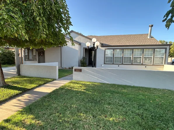 2111 3rd Ave, Canyon, TX 79015