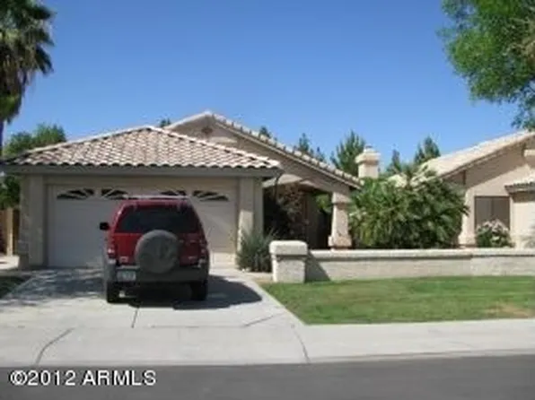 5766 W Buffalo Pl, Chandler, AZ 85226