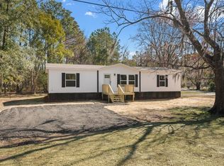 1400 Black Rd, Darien, GA 31305