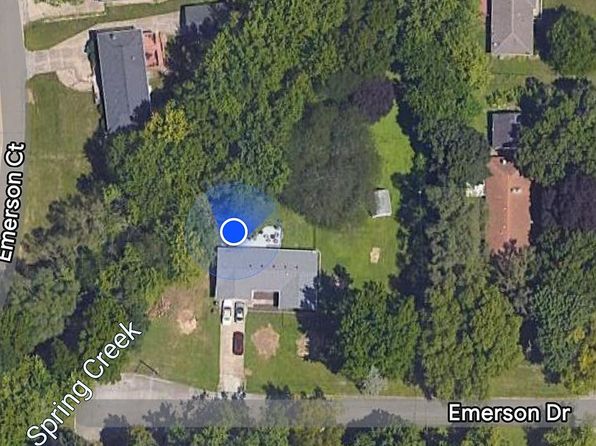62 Emerson Dr