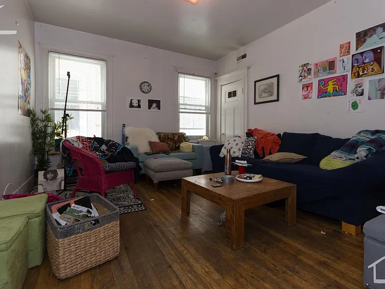 11 Ashford St #2 — Photo 5