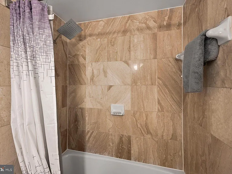 601 Pennsylvania Ave NW #610 — Photo 14