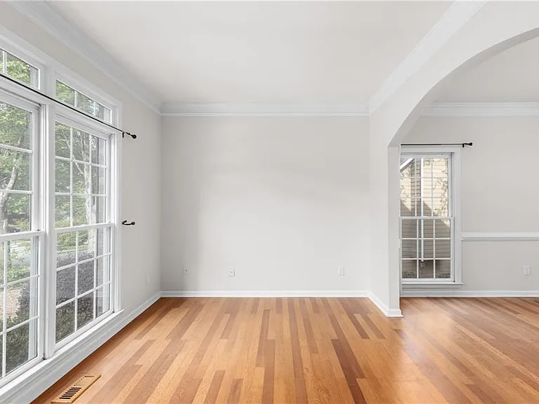 1858 Fox Chapel Dr SE — Photo 3