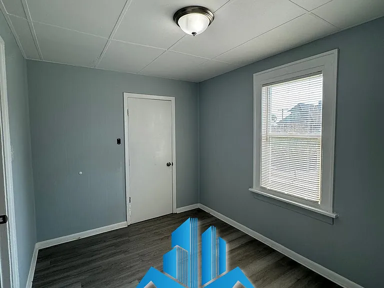 1115 W 150th St #2 — Photo 14