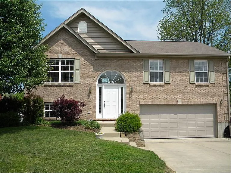 328 Rose Dr photo 1