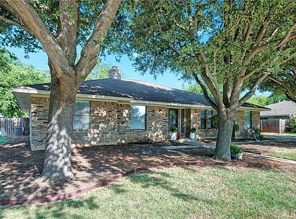 2nd image of 491 Medina Dr