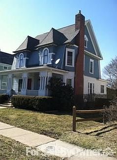 2nd image of 44 Early St