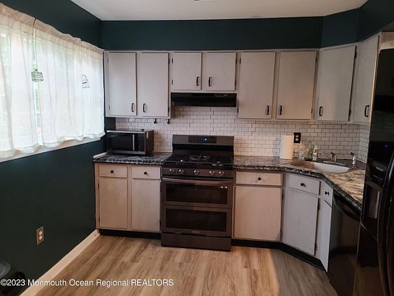 3rd image of 404 Ibis Ct