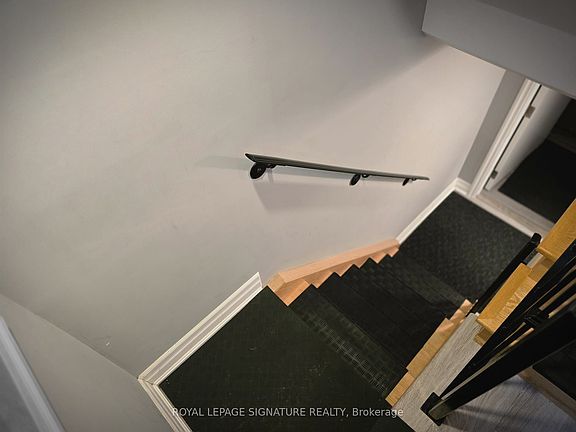 4th image of 141 Phillip Ave