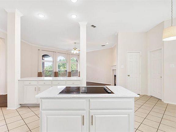 2nd image of 2503 Sherbrooke Ln