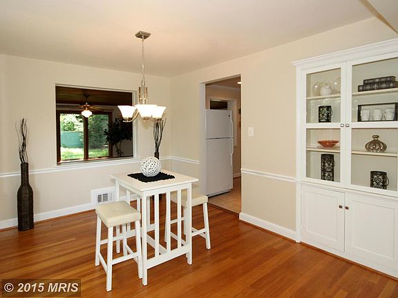 5th image of 7011 Bradley Cir
