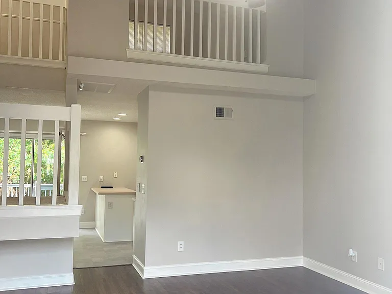 1781 Forest Side Ln — Photo 11