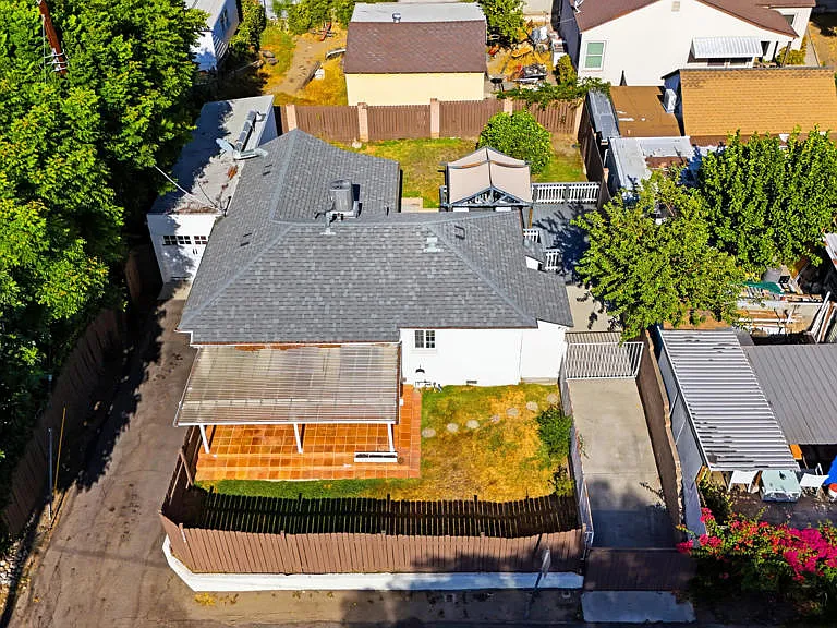 10734 Oro Vista Ave — Photo 34