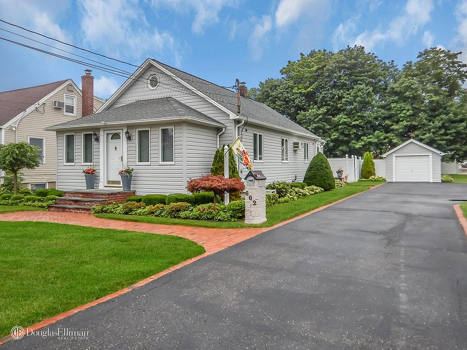 1st image of 602 6th St