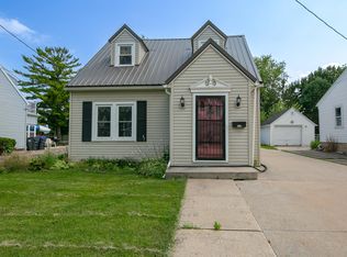 622 Jackson St, Neenah, WI 54956