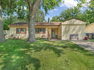 3614 SW 38th St, Topeka, KS 66610