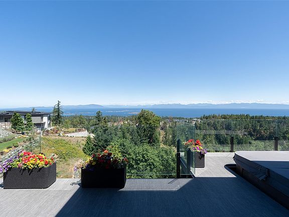 3rd image of 7376 High Ridge Cres
