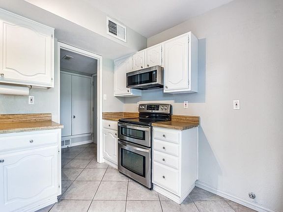 4th image of 4324 Ireland Dr