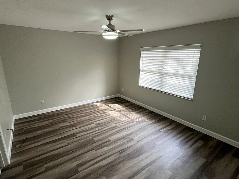 741 Palm Hammock Cir — Photo 4